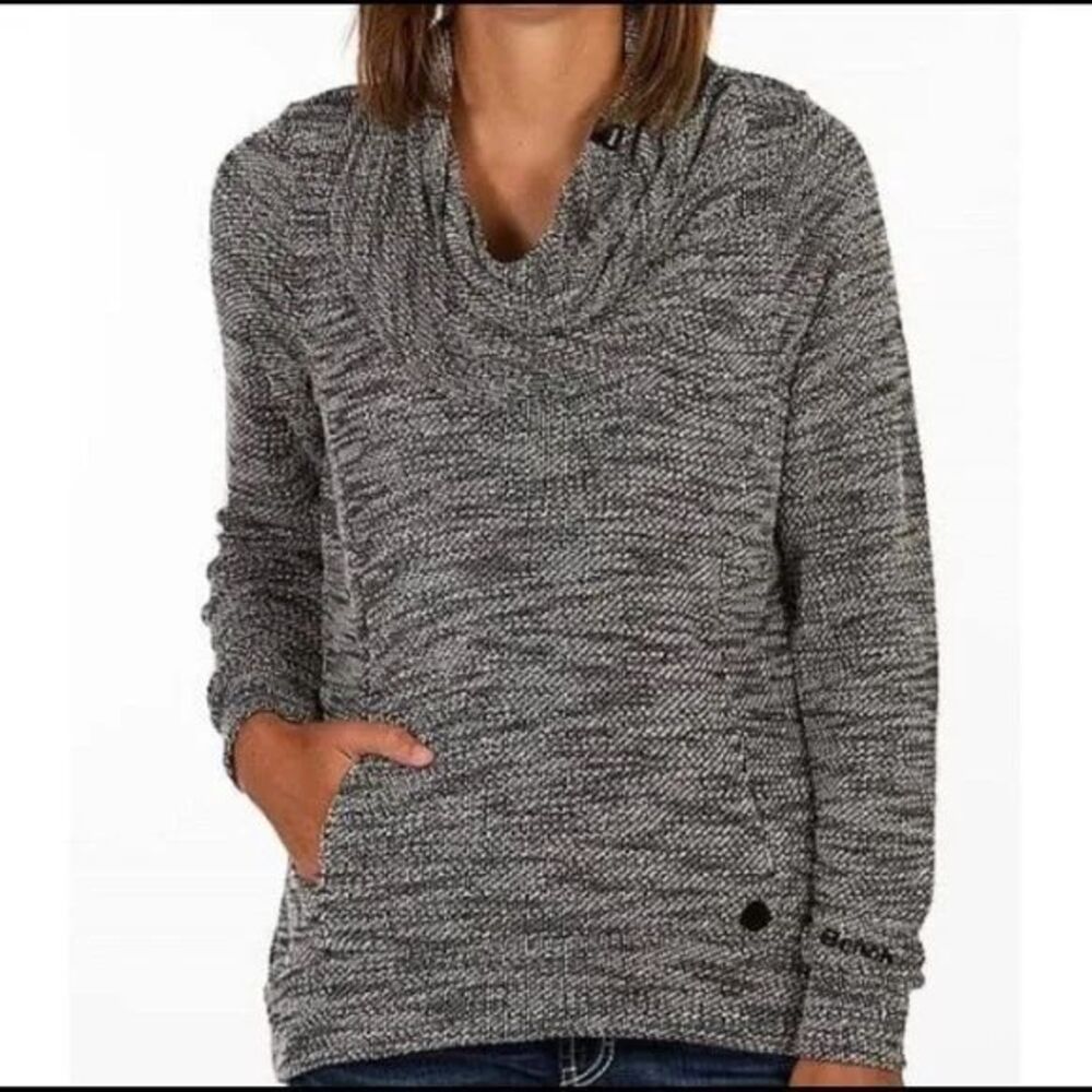 Bench Womans Gray Cowl‎ Neck Sweater Med Pockets with snap closure.